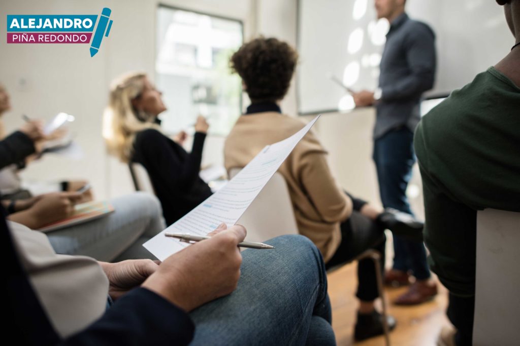 Formación en psicoterapia y diversidad para psicólogos y empresas, online y presencial